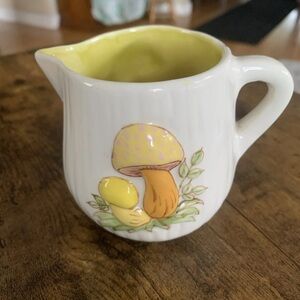 Vintage 1970s Arnels Studio Ceramic Mushroom  Creamer hand painted signed 3D